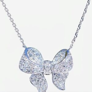 Dazzling Silver Bow Necklace